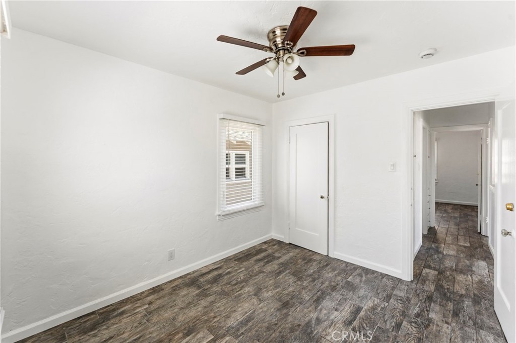 1047 W 7th