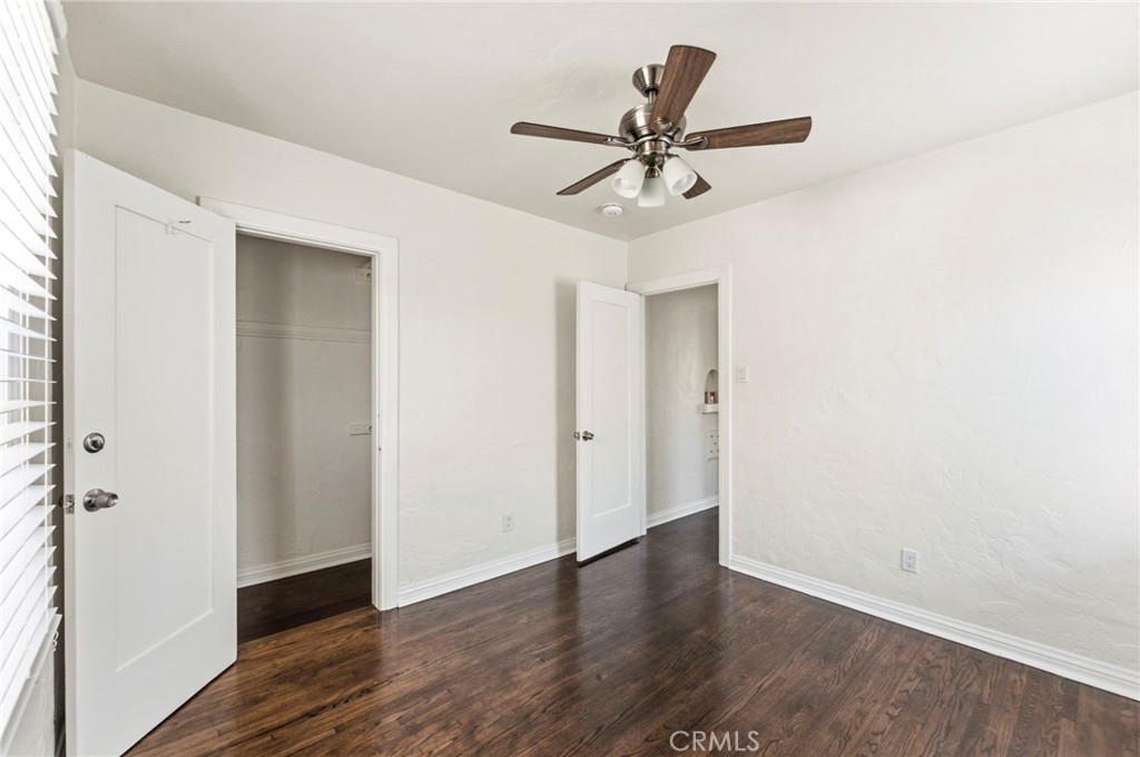 1047 W 7th