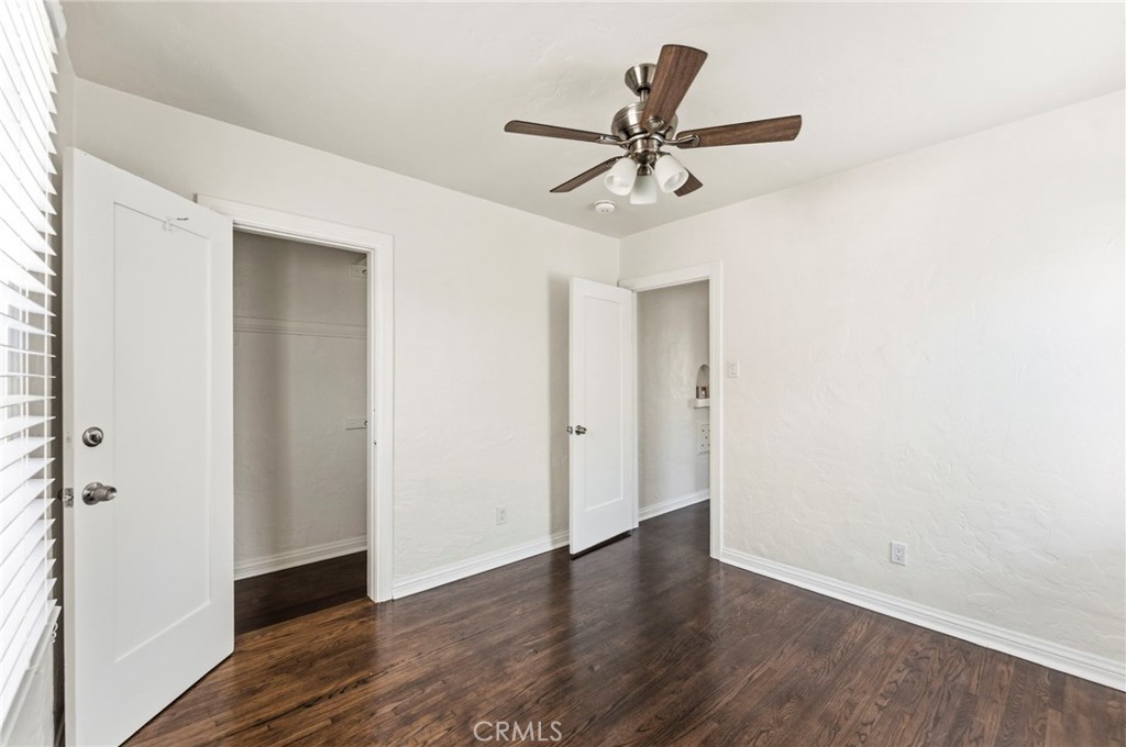 1047 W 7th