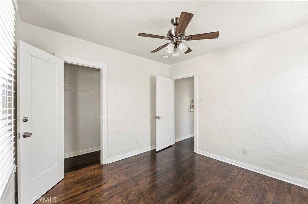 1047 W 7th