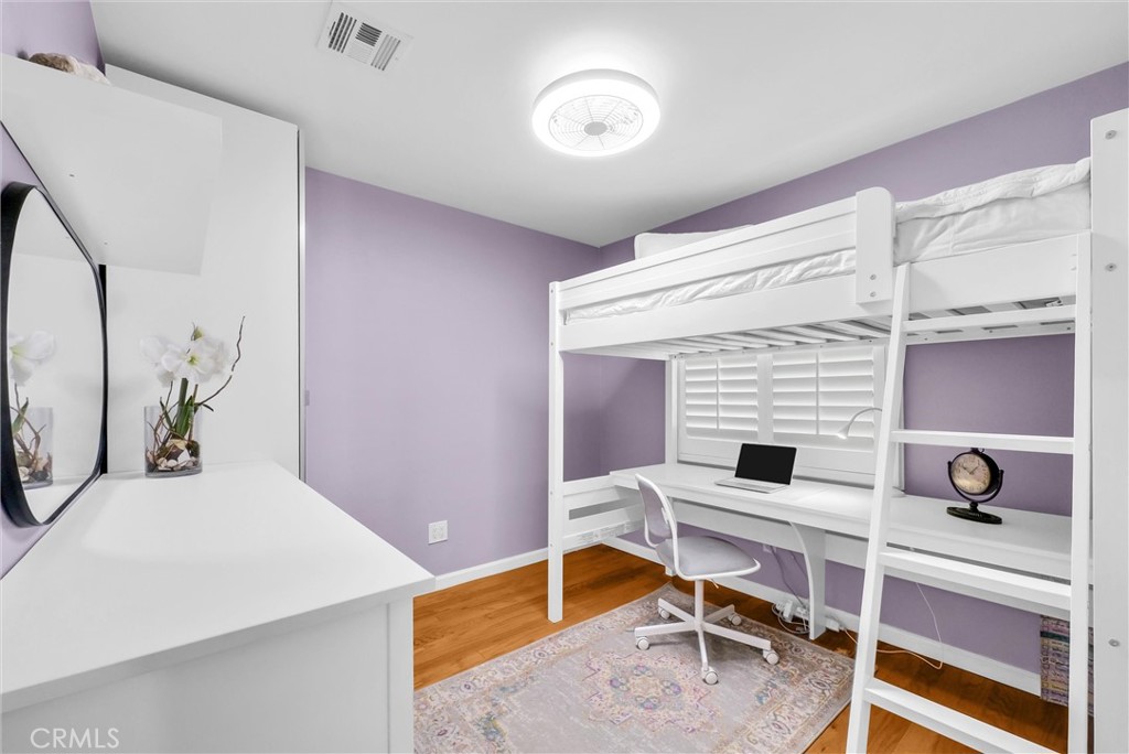 347 W Meacham