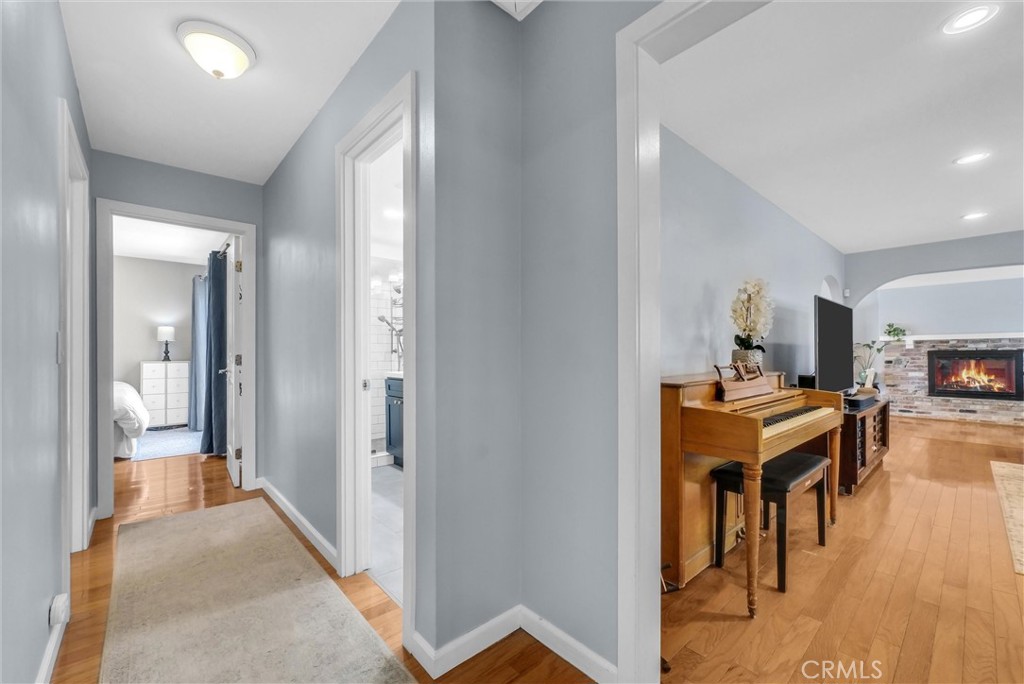 347 W Meacham