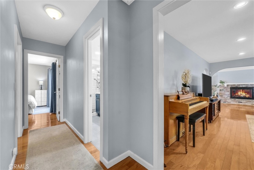347 W Meacham