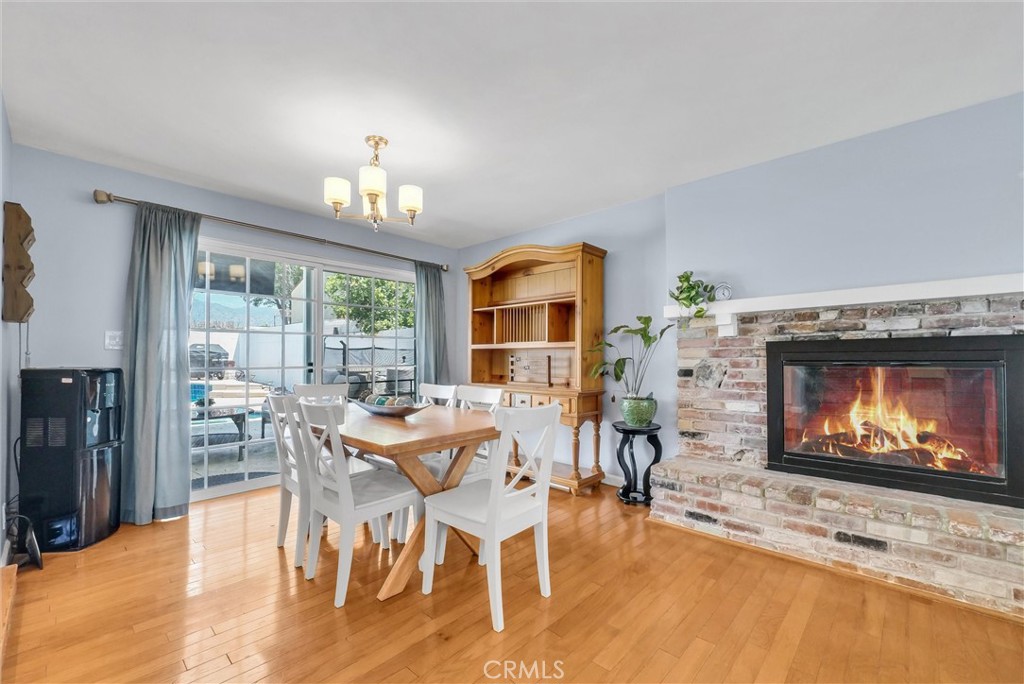 347 W Meacham