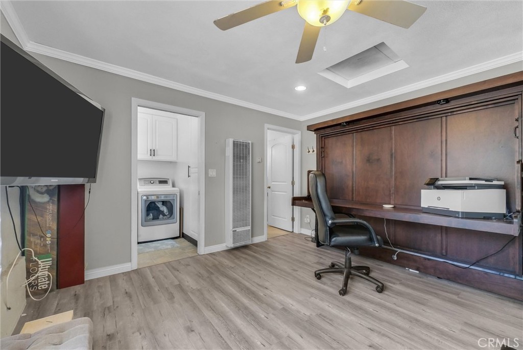 347 W Meacham