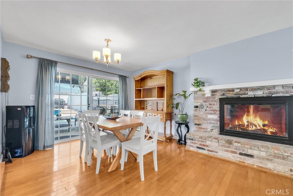 347 W Meacham