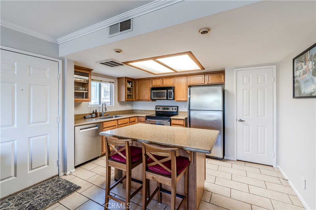 3448 Hathaway Avenue 241