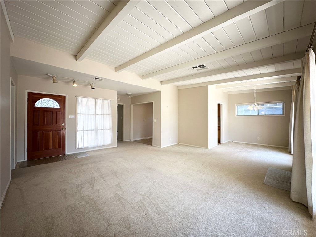 1712 Whitehurst