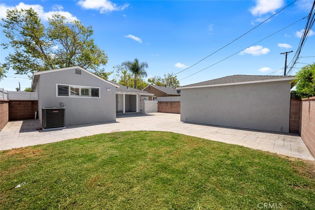 3819 N Studebaker Road