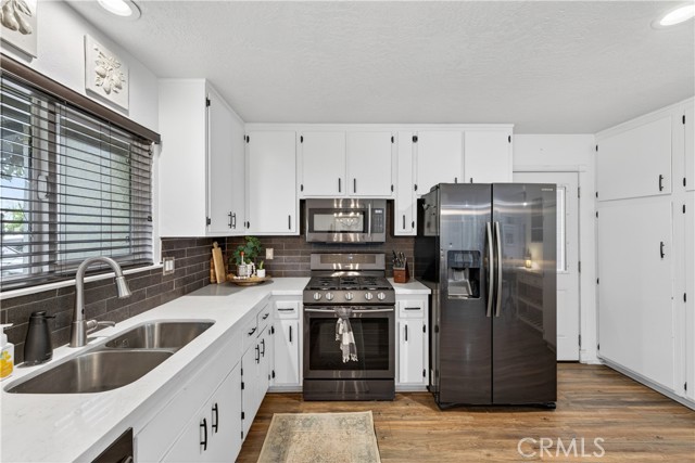 9354 Hickory AVE