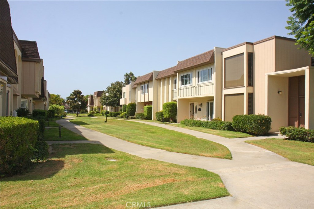 9746 Monte Carlo Circle