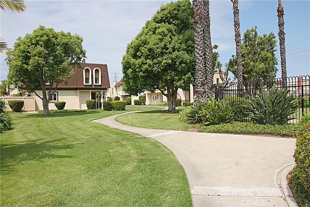 9746 Monte Carlo Circle