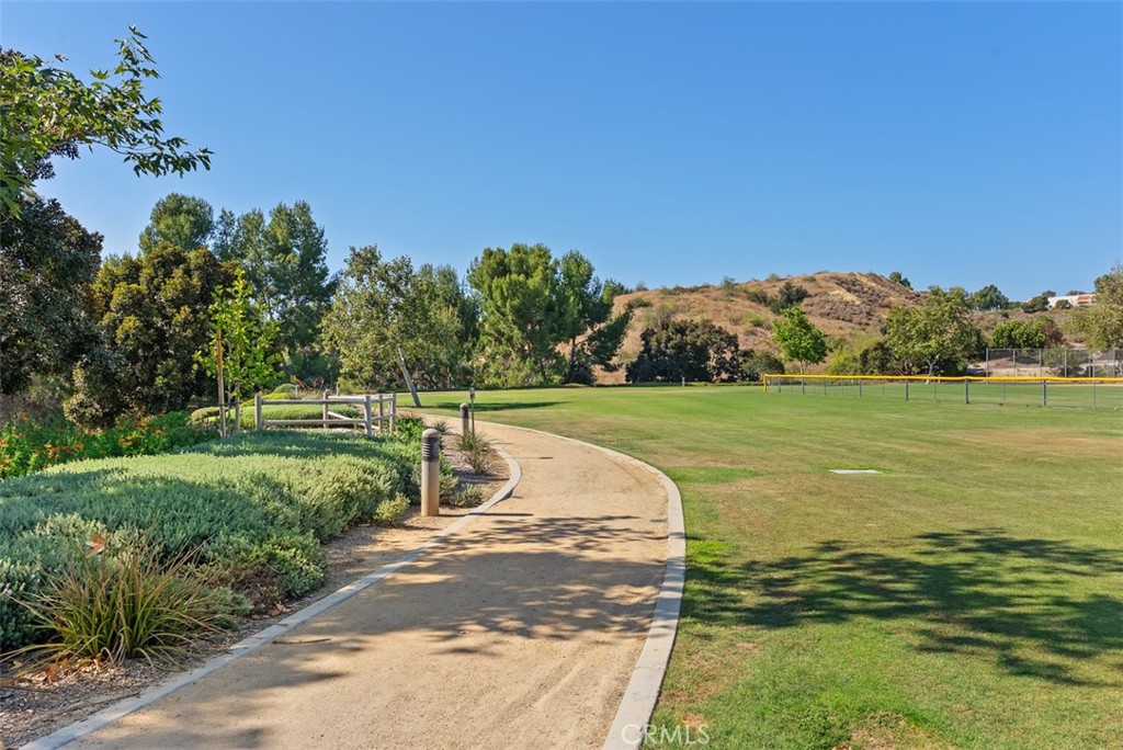 25282 Vista Hermosa
