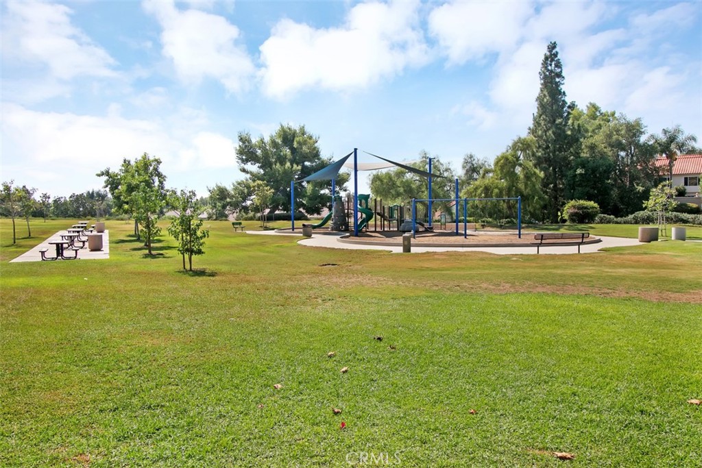 25282 Vista Hermosa