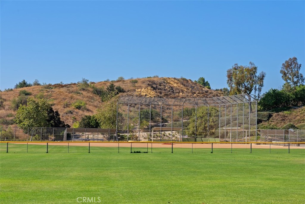25282 Vista Hermosa