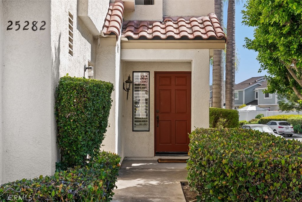 25282 Vista Hermosa