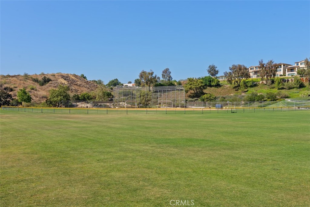 25282 Vista Hermosa