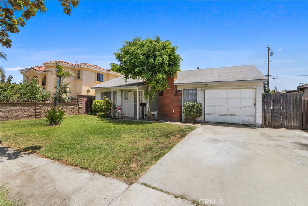13714 Graystone Avenue