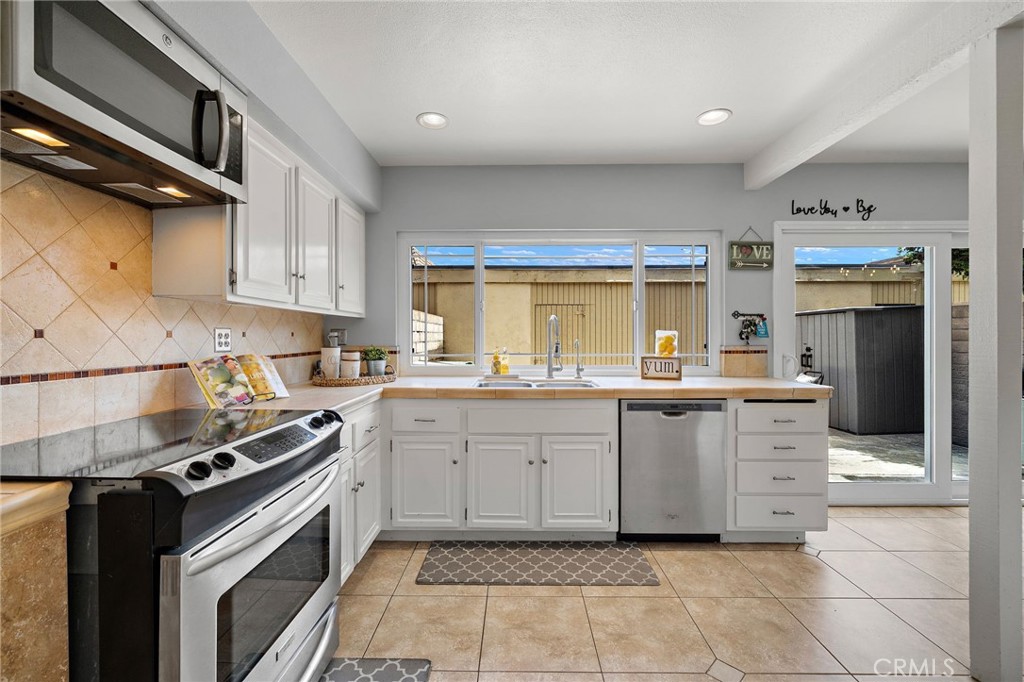 10290 Pinto River Court