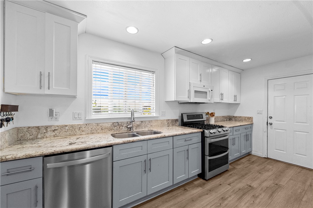 5921 Chinook Drive