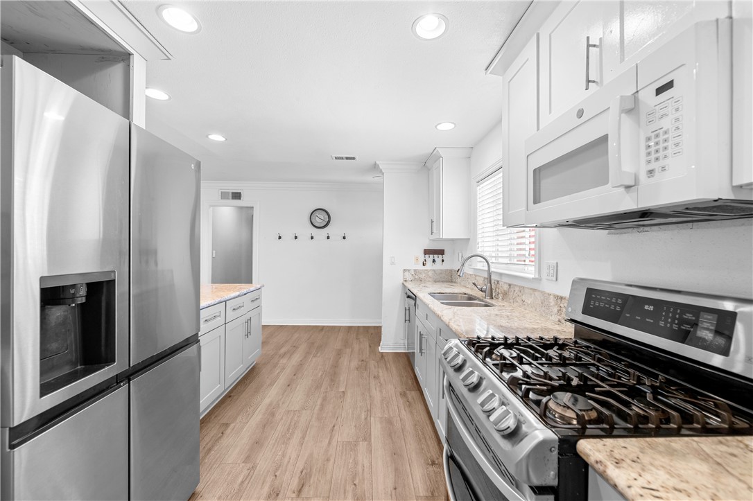 5921 Chinook Drive
