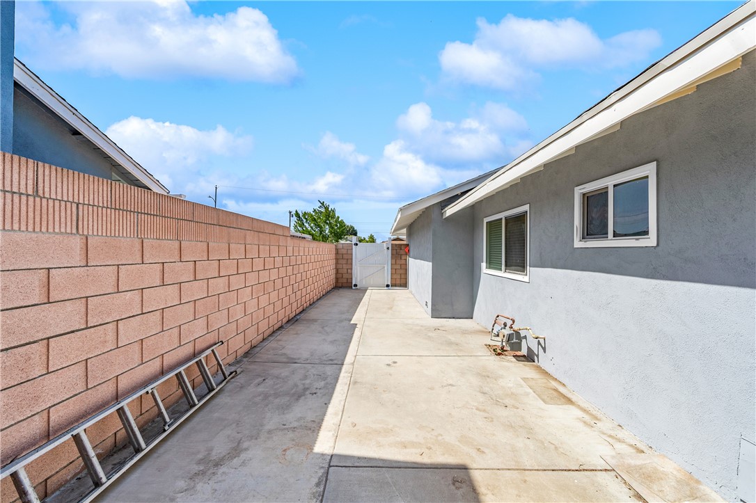 5921 Chinook Drive