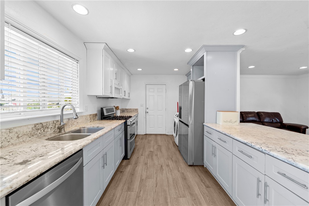 5921 Chinook Drive