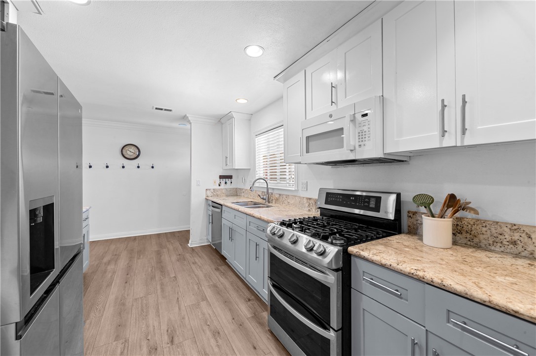 5921 Chinook Drive