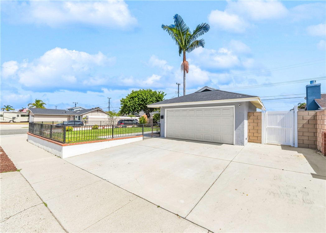 5921 Chinook Drive