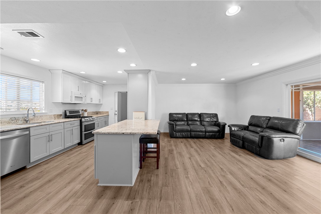 5921 Chinook Drive