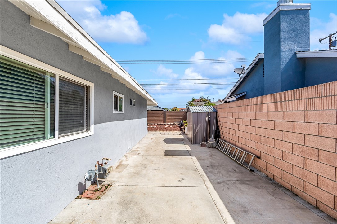 5921 Chinook Drive