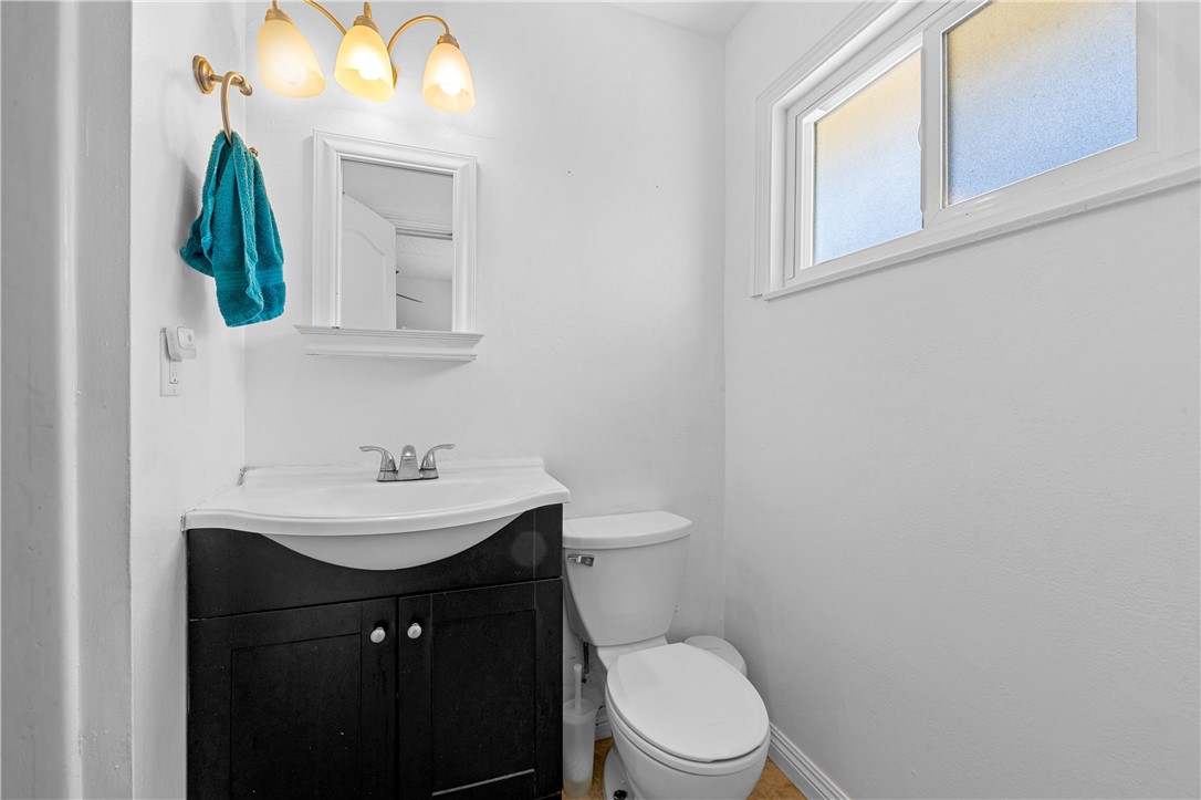 5921 Chinook Drive