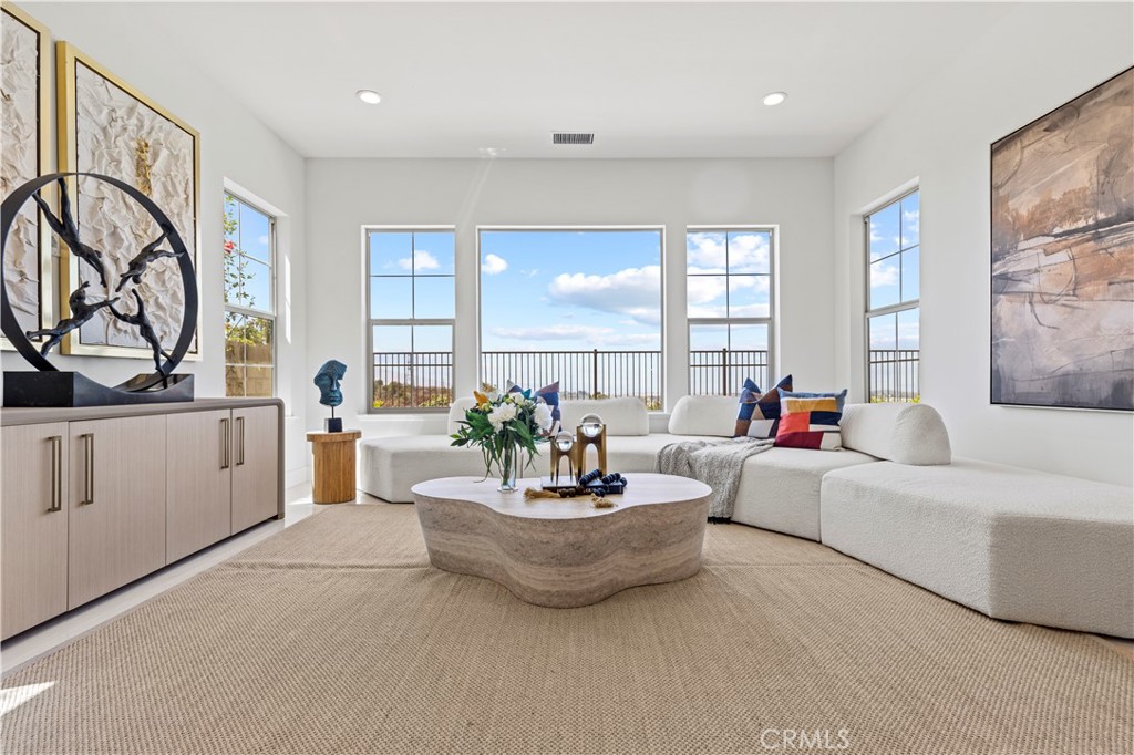 1186 Viejo Hills Dr