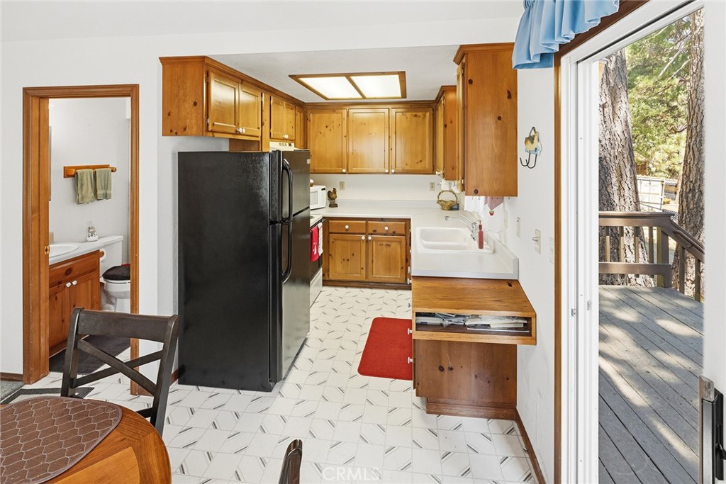 2543 Whispering Pines