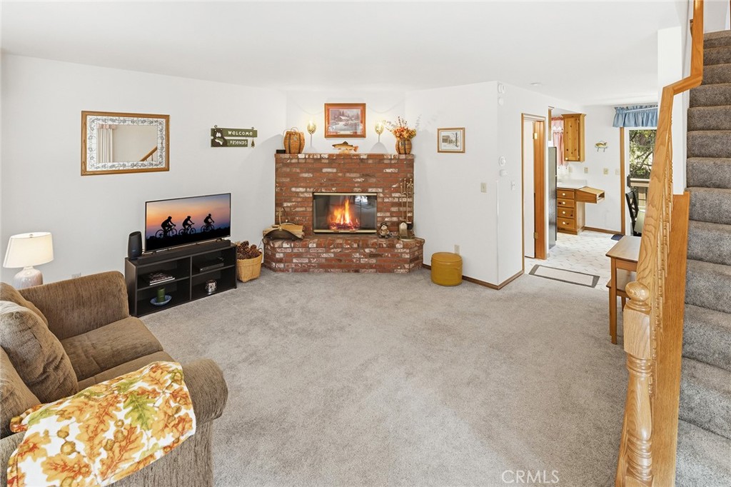 2543 Whispering Pines