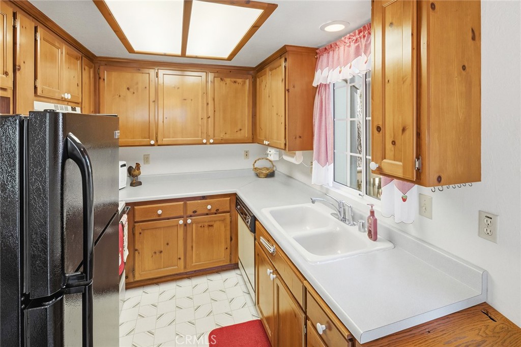 2543 Whispering Pines