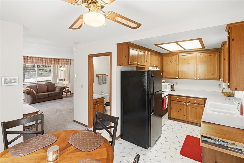 2543 Whispering Pines