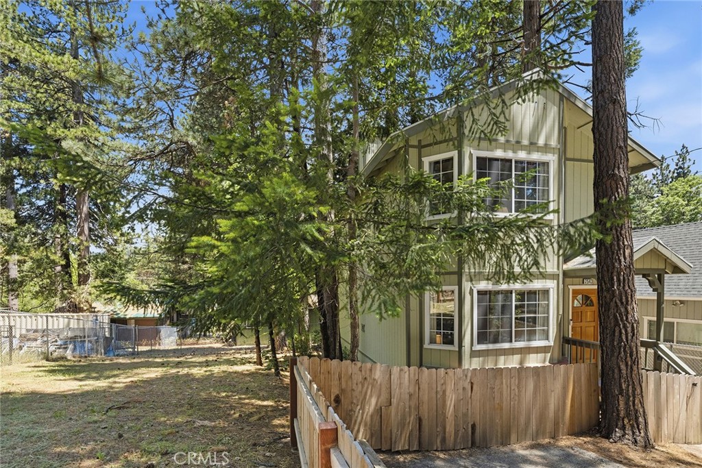2543 Whispering Pines