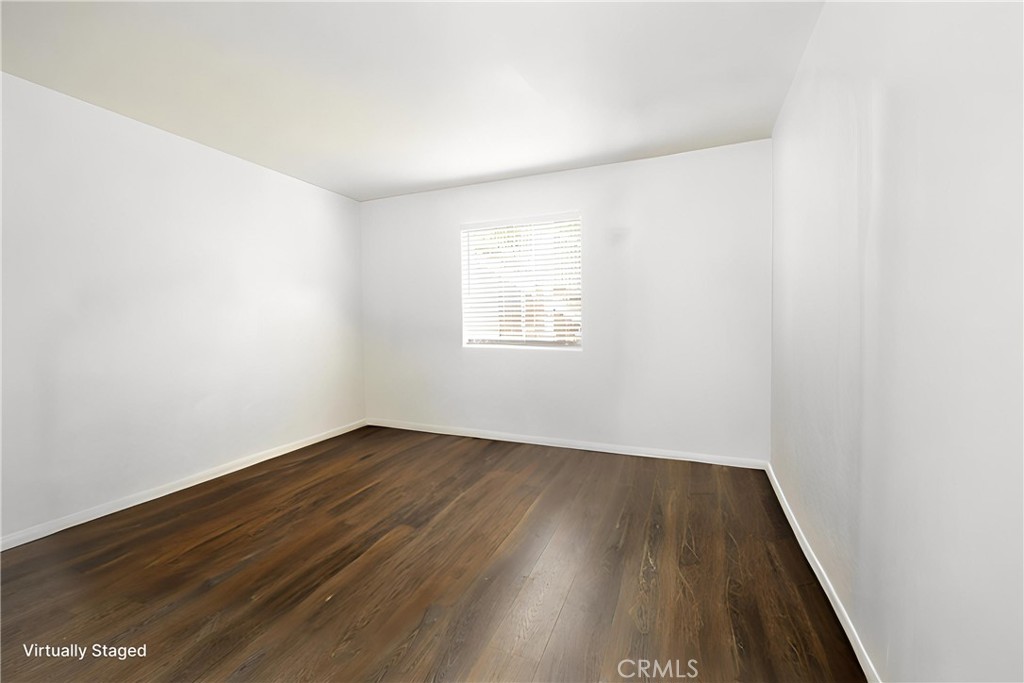 313 E Hyde Park 5