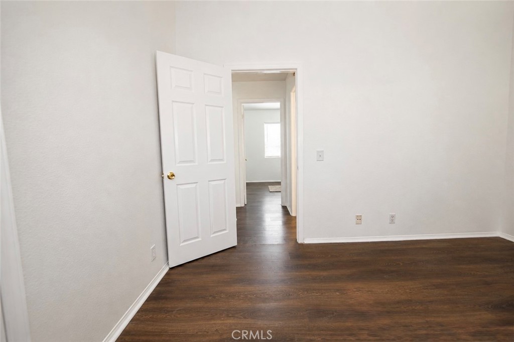 313 E Hyde Park 5