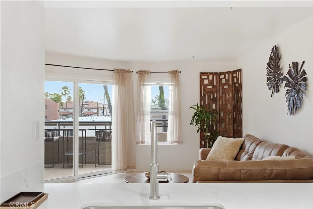 1200 Pacific Coast Highway Unit 327