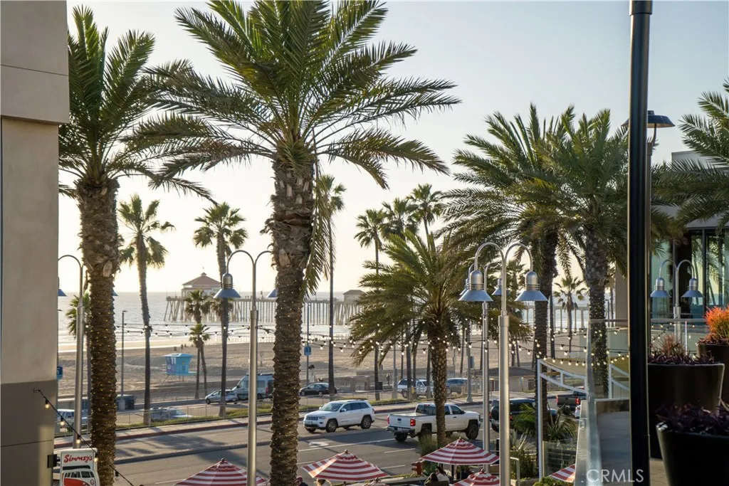 1200 Pacific Coast Highway Unit 327