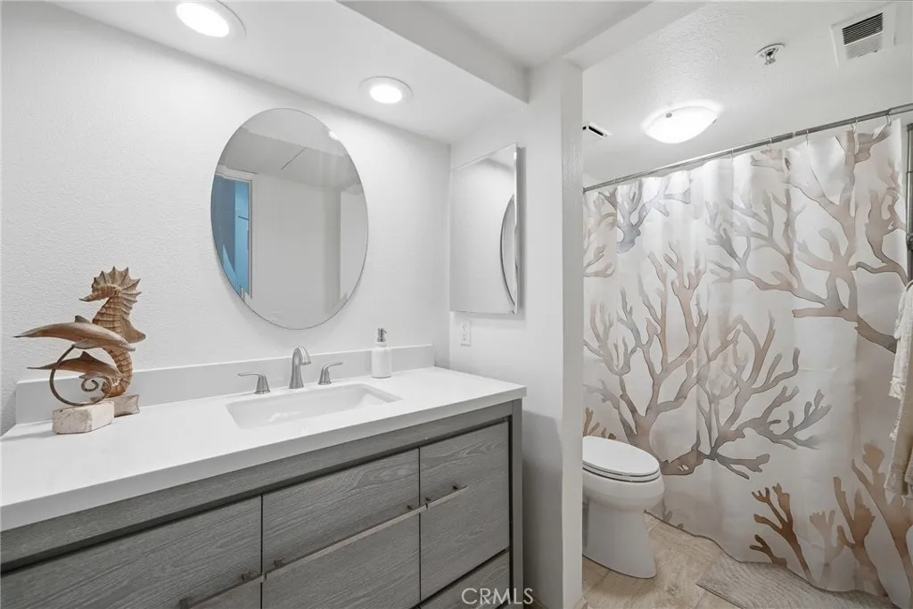 1200 Pacific Coast Highway Unit 327