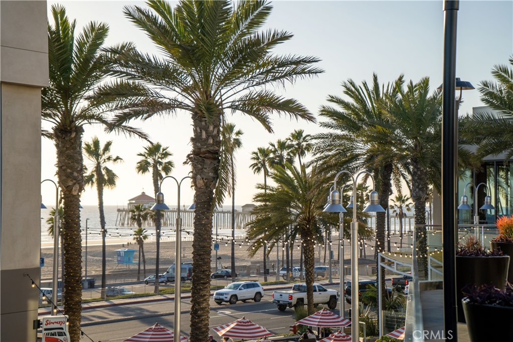 1200 Pacific Coast