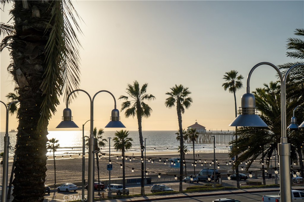1200 Pacific Coast