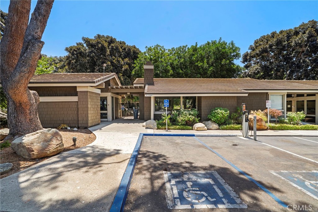 63 Streamwood