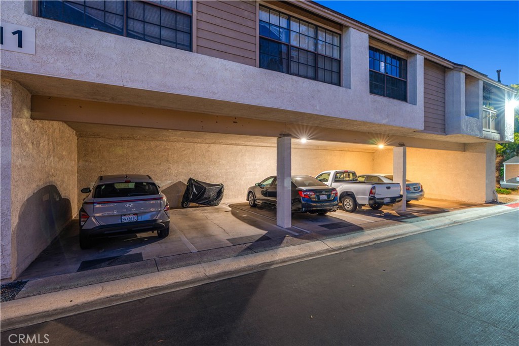10511 Lakeside S