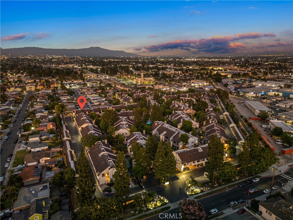 10511 Lakeside S