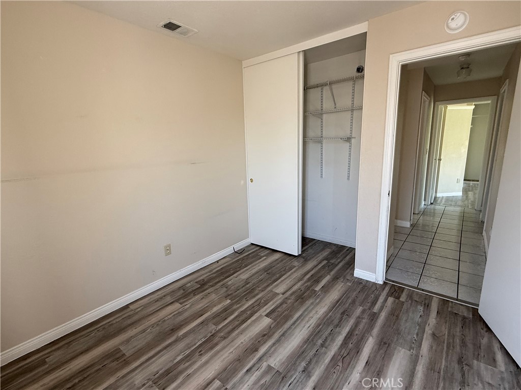 11031 Sierra Tree