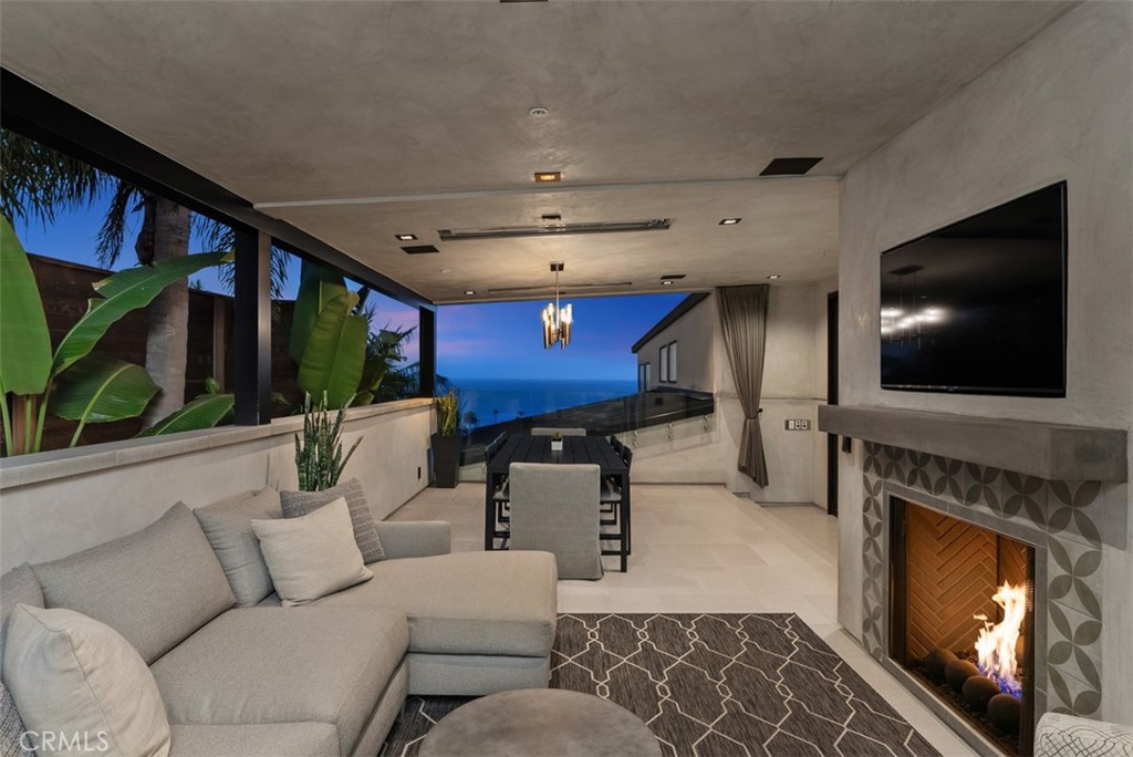 848 Hillcrest Drive